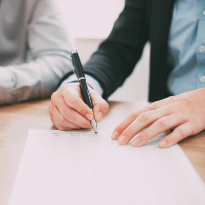 contract-signing
